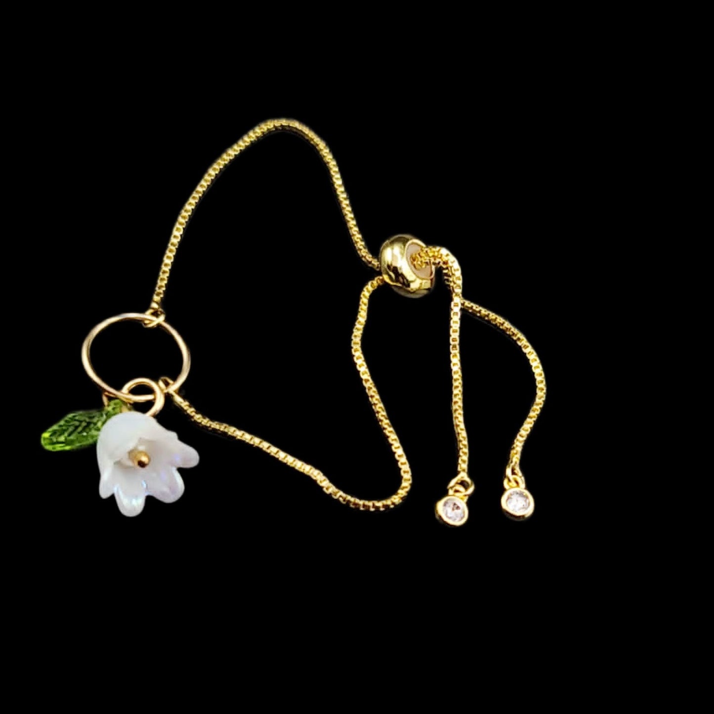 Bellflowers in White-Set Earrings & Bracelet
