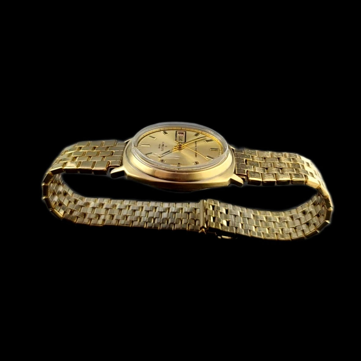Bolivia Swiss Mens Analog Mechanical Watch With Date Display