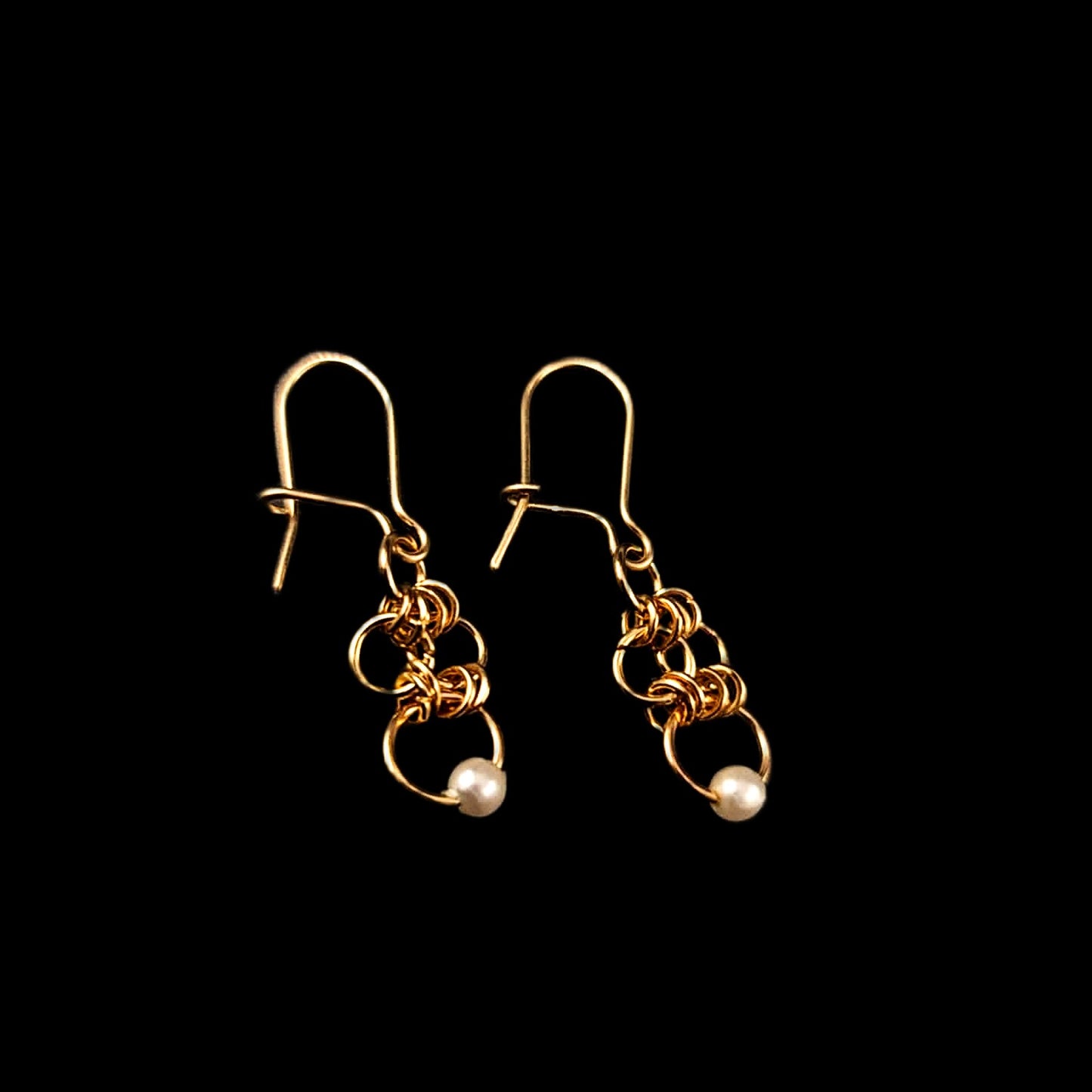 Queen Elizabeth I Pearl Collection-Gold Set Bracelet & Earrings