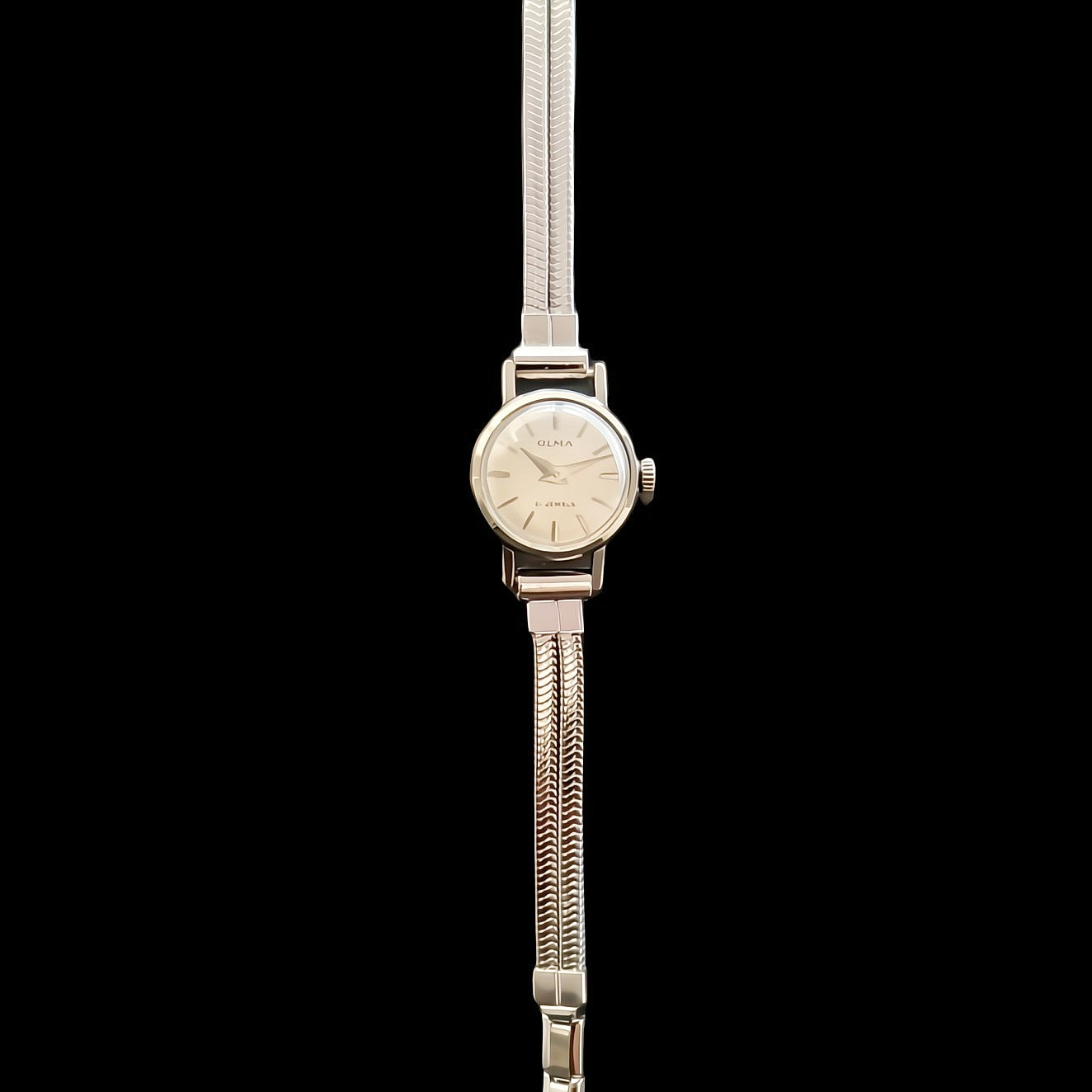 Olma Vintage Swiss 21-Jewel Wind Up Mechanical Silver Tiny Watch