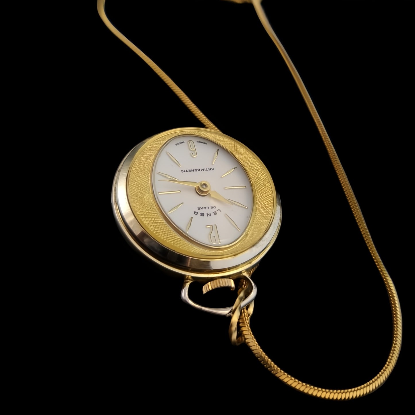 Lenga Vintage Deluxe Antimagnetic Womens Swiss Made Pendant Watch