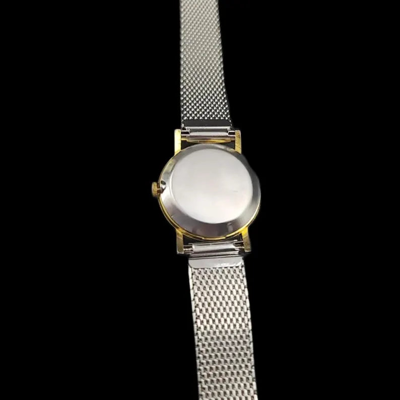 Hana Vintage Quartz Womens Watch With Special Second Hand Feature