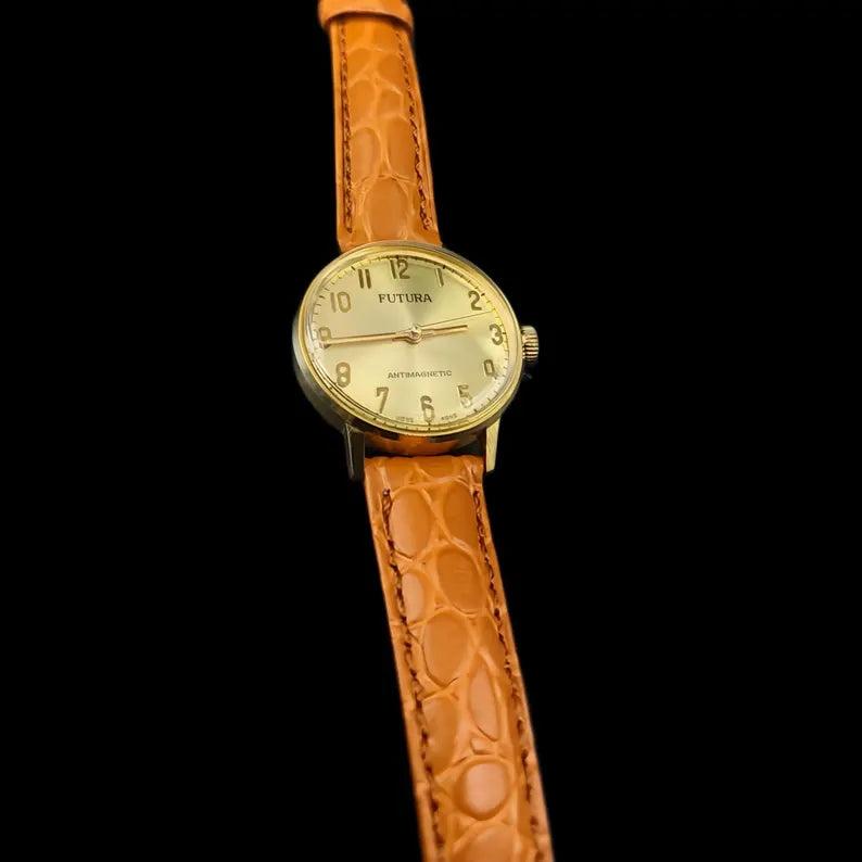 Futura Mens Japanese Mechanical Vintage Watch