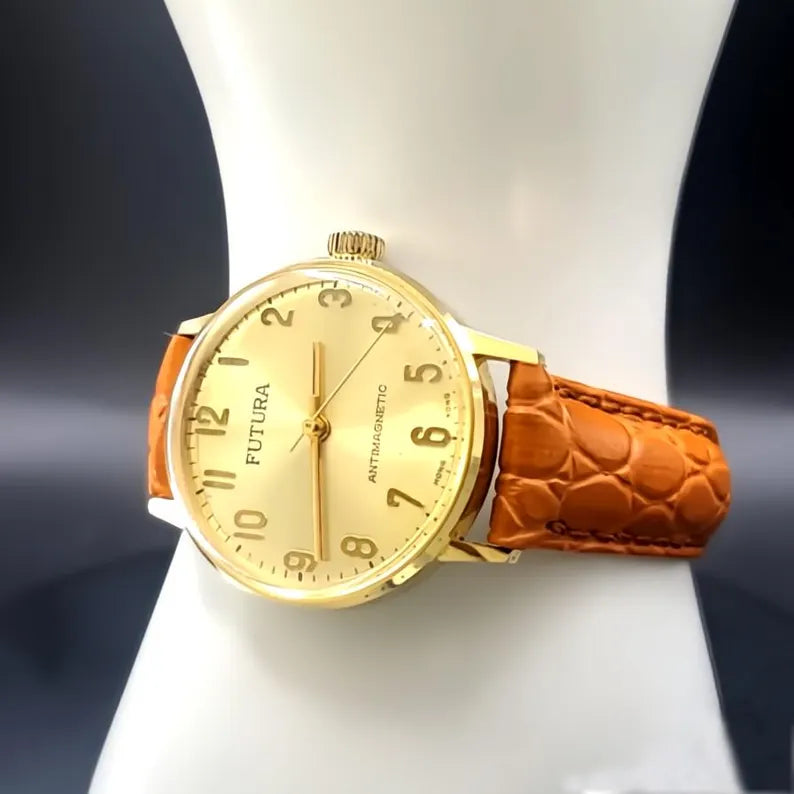 Futura Mens Japanese Mechanical Vintage Watch