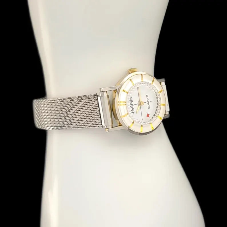 Hana Vintage Quartz Womens Watch With Special Second Hand Feature